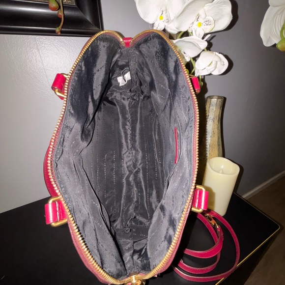 Marc Jacobs Red Satchel with Gold Chain - Picture 8 of 8